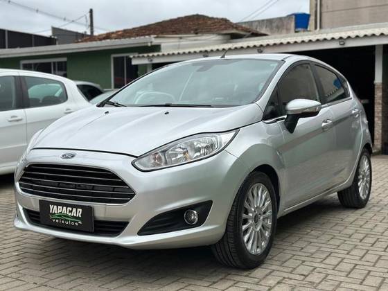 FORD FIESTA 1.6 TITANIUM HATCH 16V FLEX 4P POWERSHIFT
